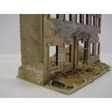 Fertigmodell Stadthaus Ruine aus Pola Bausatz 166